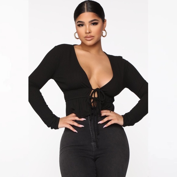 Fashion Nova Picnic Date Top NWT - Picture 1 of 8